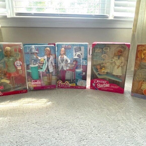 Set of 4 Dentist Barbies and 1 Tooth Fairy Barbie - Picture 1 of 10